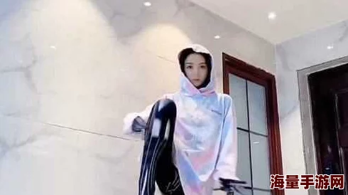 美女脱掉衣服后网友直呼这身材太完美了