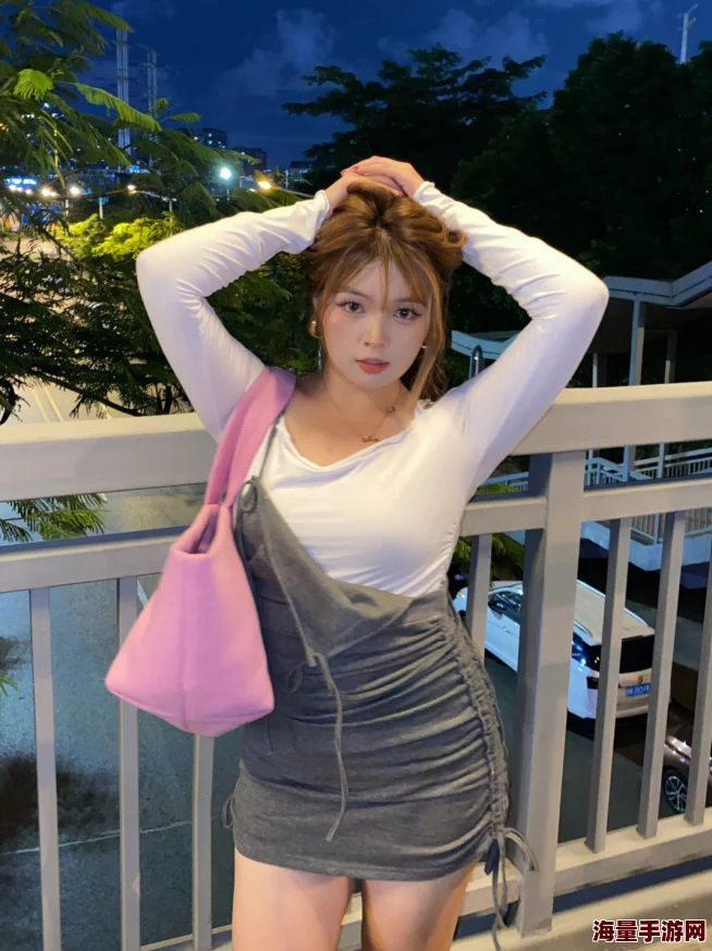 肉肉hh身材好颜值高声音甜美等你来撩私聊联系方式看主页 肉肉hh身材好颜值高声音甜美等你来撩私聊联系方式看主页