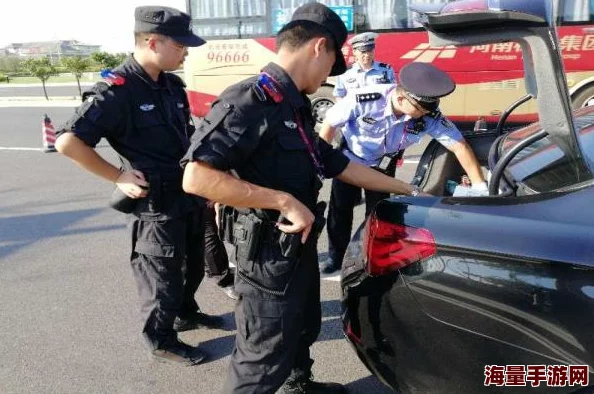 丝袜乱人伦调查深入新进展警方已锁定重要嫌疑人 丝袜乱人伦调查深入新进展警方已锁定重要嫌疑人