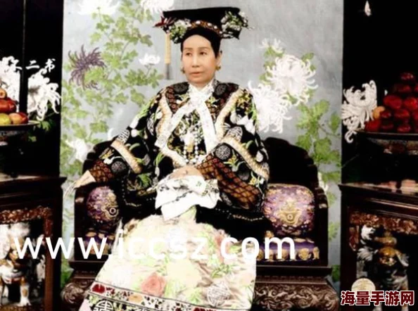 长腿丝袜美女被啪啪网友称：低俗媚俗，传播不良信息，应该下架