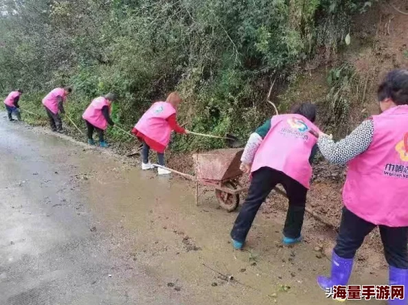 玩又肥又大的农村妇女遭遇罕见暴雨引发山体滑坡村民紧急救援