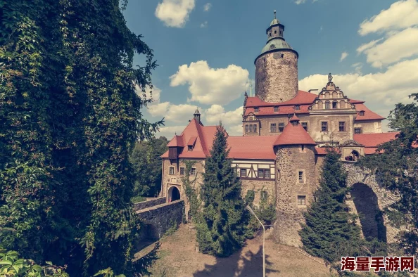 人气较高的欧美魔幻手游有哪些2025经典的魔幻游戏合集